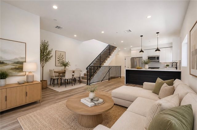 5235 Satsuma Avenue, North Hollywood, CA 91601