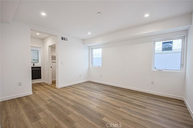 5235 Satsuma Avenue, North Hollywood, CA 91601