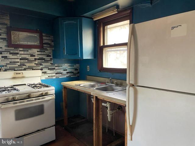 626 CLOVERFIELD LN, Harrington, DE 19952