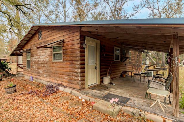 14254 Oakwood Ln, Denham Springs, LA 70726