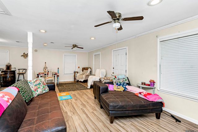 14254 Oakwood Ln, Denham Springs, LA 70726