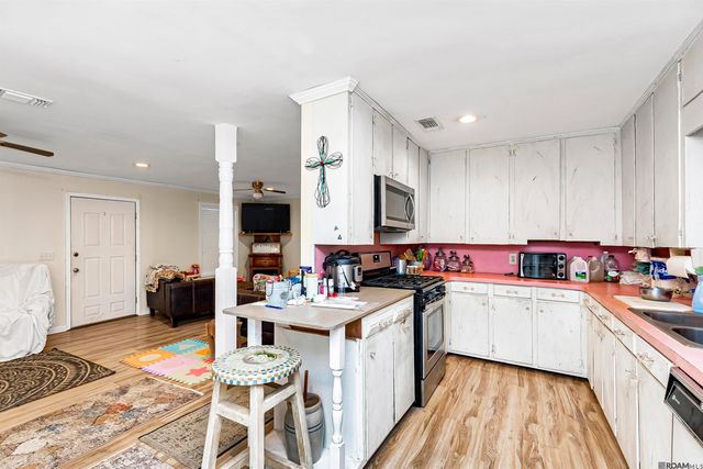 14254 Oakwood Ln, Denham Springs, LA 70726