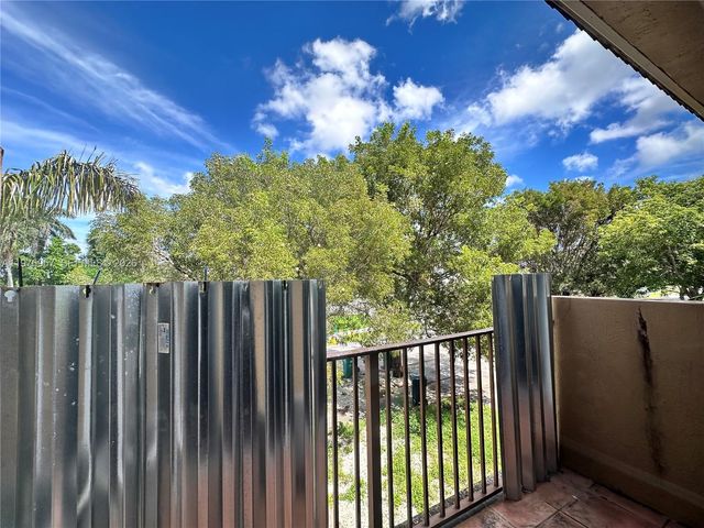 687 SW 10th Street, Florida City, FL 33034