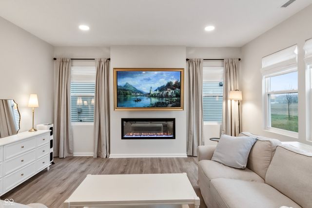 9959 Redwood Peak Lane, Indianapolis, IN 46259