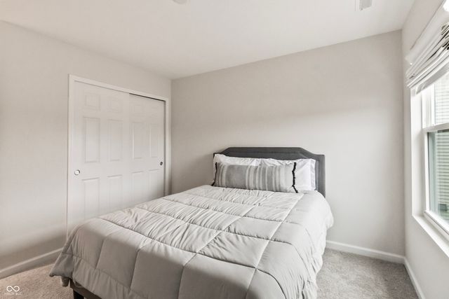 9959 Redwood Peak Lane, Indianapolis, IN 46259