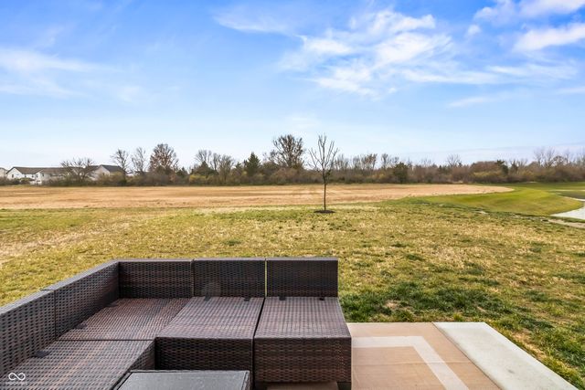 9959 Redwood Peak Lane, Indianapolis, IN 46259