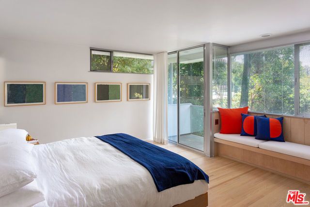 2866 Westbrook Avenue, Los Angeles, CA 90046