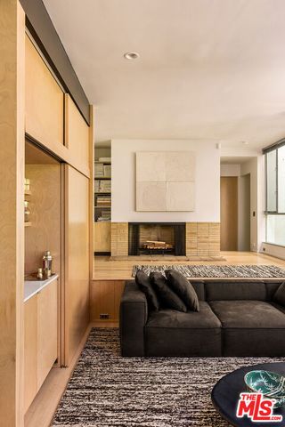 2866 Westbrook Avenue, Los Angeles, CA 90046