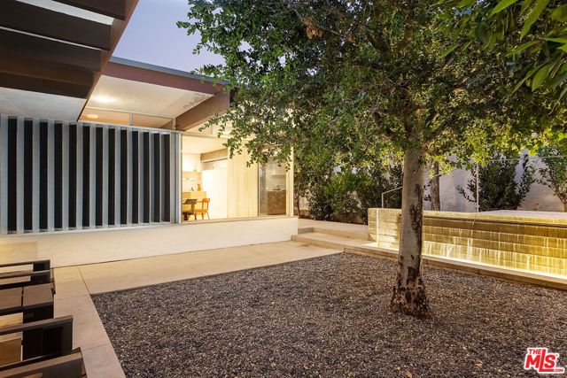 2866 Westbrook Avenue, Los Angeles, CA 90046