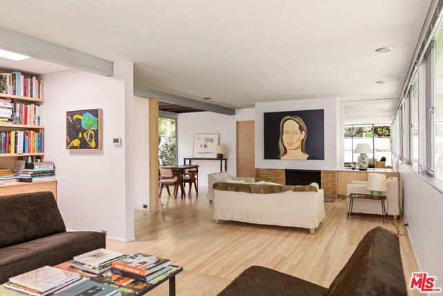 2866 Westbrook Avenue, Los Angeles, CA 90046