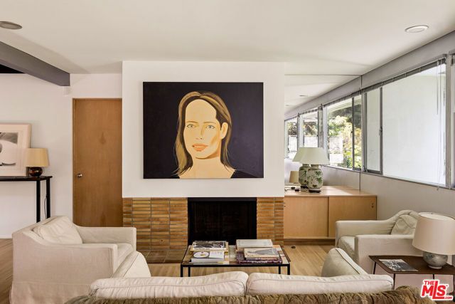 2866 Westbrook Avenue, Los Angeles, CA 90046