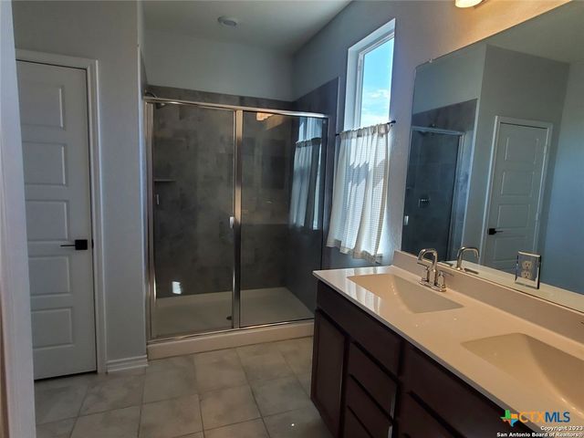 305 Dakota Creek, New Braunfels, TX 78130