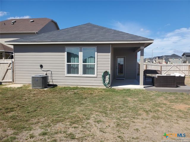 305 Dakota Creek, New Braunfels, TX 78130