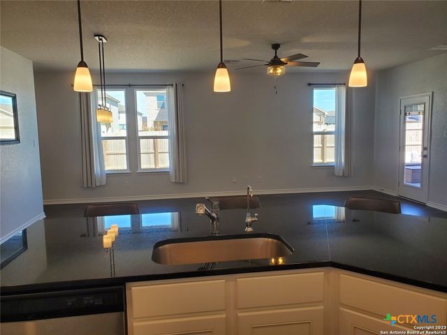 305 Dakota Creek, New Braunfels, TX 78130