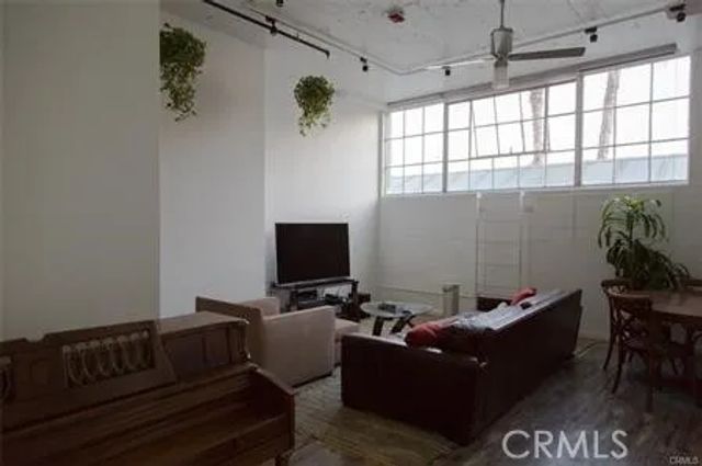 420 S San Pedro 222, Los Angeles, CA 90013