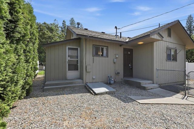 4917 N Maple St, Spokane, WA 99205