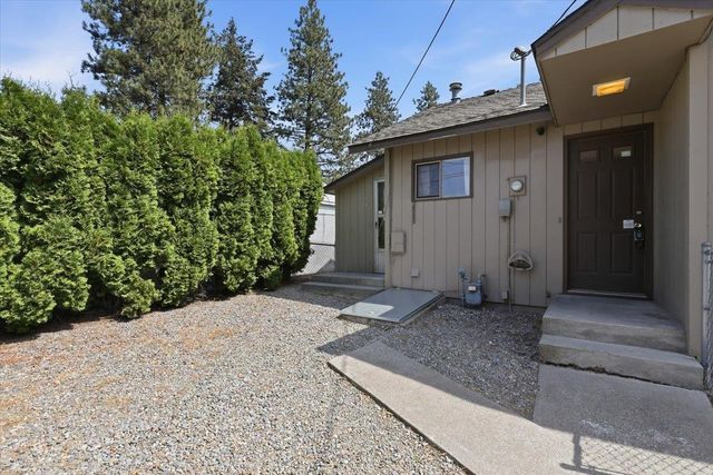 4917 N Maple St, Spokane, WA 99205