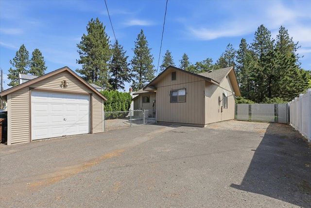 4917 N Maple St, Spokane, WA 99205