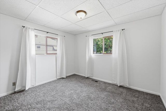 4917 N Maple St, Spokane, WA 99205