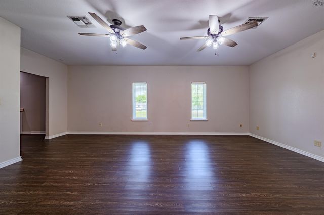 2944 HORSESHOE LAKE ROAD, Iowa Park, TX 76367