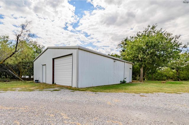 2944 HORSESHOE LAKE ROAD, Iowa Park, TX 76367