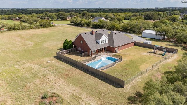 2944 HORSESHOE LAKE ROAD, Iowa Park, TX 76367