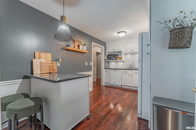 4615 N LYNDALE Terrace, Peoria, IL 61614