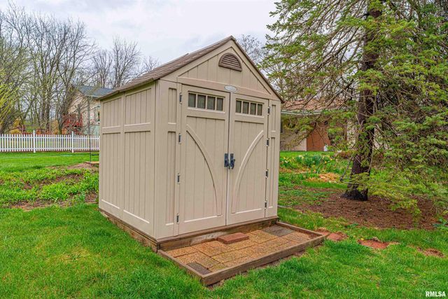 4615 N LYNDALE Terrace, Peoria, IL 61614