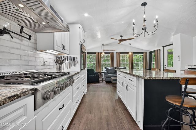 93 Collins Nursery Lane, Blairsville, GA 30512