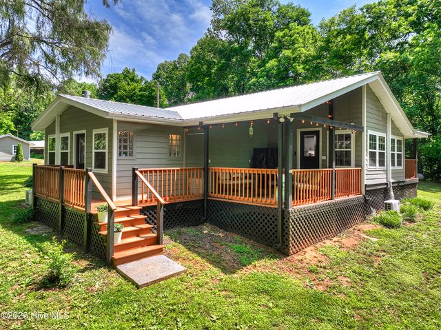 93 Collins Nursery Lane, Blairsville, GA 30512
