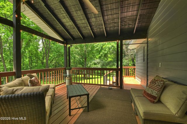 93 Collins Nursery Lane, Blairsville, GA 30512