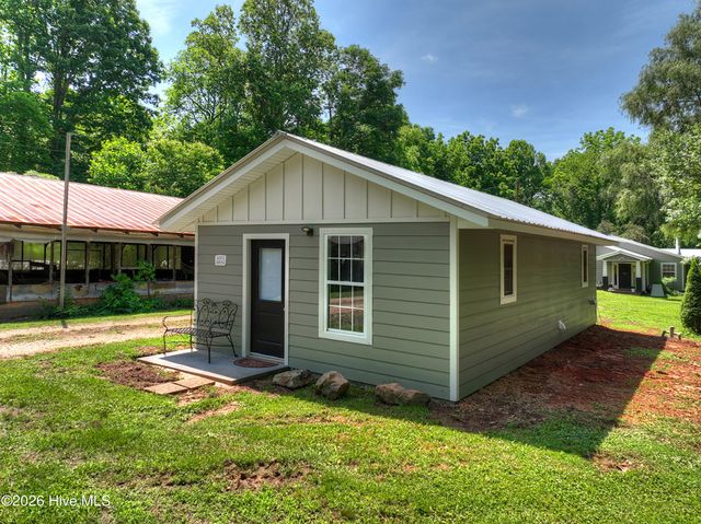 93 Collins Nursery Lane, Blairsville, GA 30512