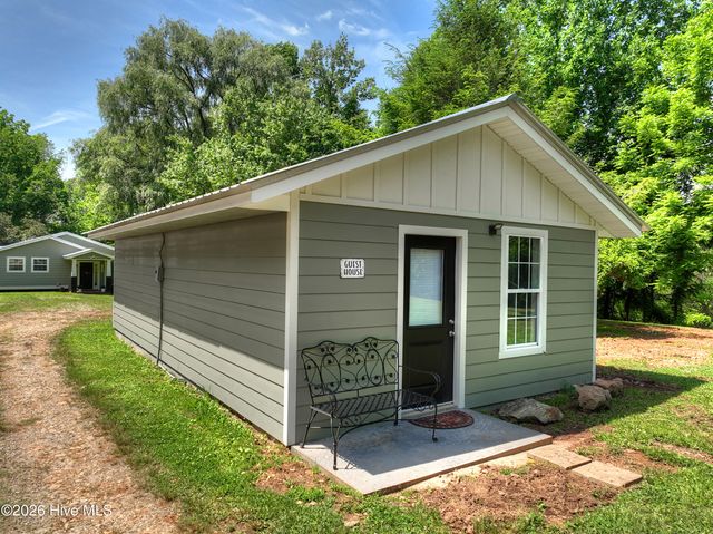 93 Collins Nursery Lane, Blairsville, GA 30512