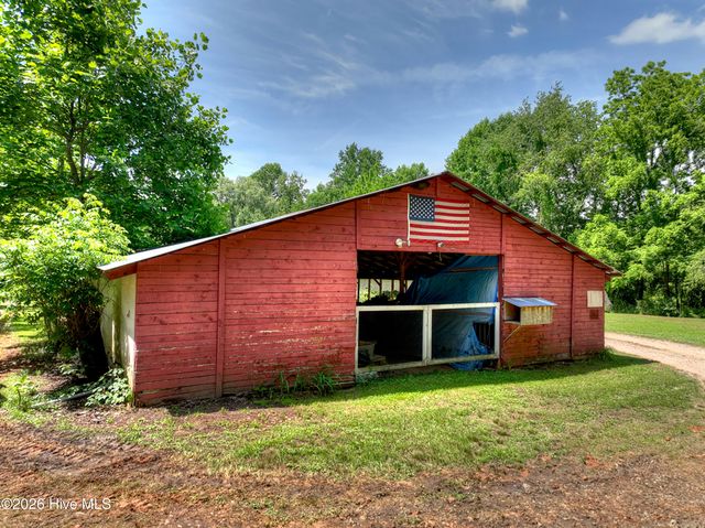 93 Collins Nursery Lane, Blairsville, GA 30512