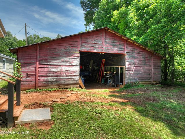 93 Collins Nursery Lane, Blairsville, GA 30512
