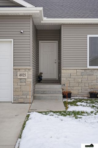 4925 Alvo Road, Lincoln, NE 68514