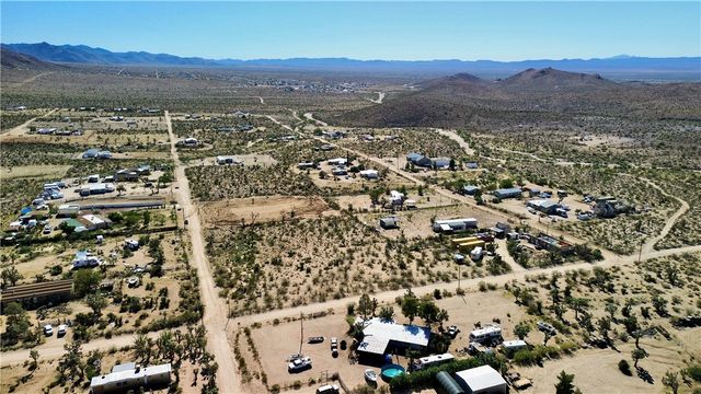 319-13-148 N KITMIT Drive, Dolan Springs, AZ 86441