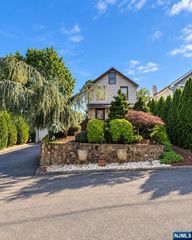 4 Montville Avenue, Montville Township, NJ 07045