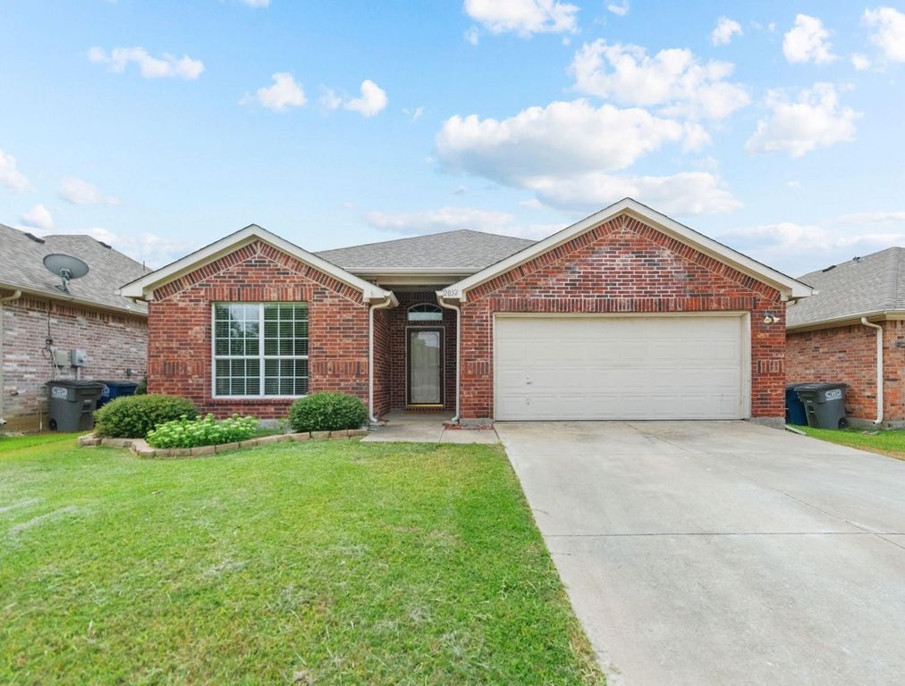 2032 Sunny Side Drive, Little Elm, TX 75068 — exterior