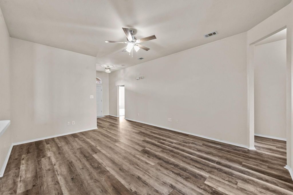 2032 Sunny Side Drive, Little Elm, TX 75068 — photo 2