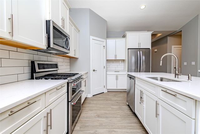 9775 Wilson Street, West Des Moines, IA 50266