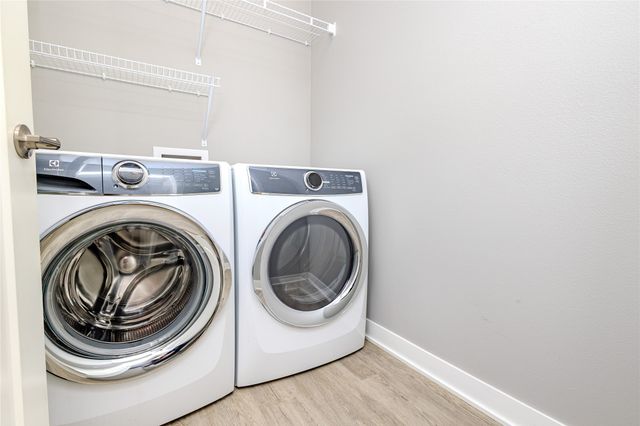 9775 Wilson Street, West Des Moines, IA 50266