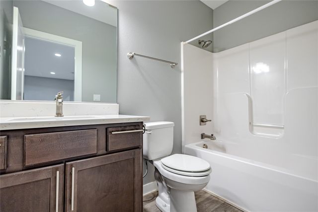 9775 Wilson Street, West Des Moines, IA 50266