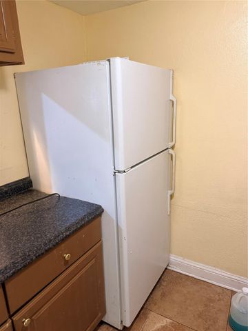 7047 Bissonnet Street 32, Houston, TX 77074