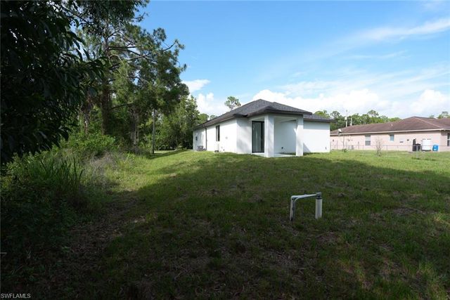 379 Selkirk AVE, Lehigh Acres, FL 33974
