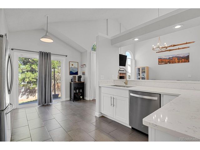 16 S Amherst St, Castle Rock, CO 80104