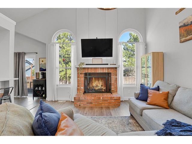 16 S Amherst St, Castle Rock, CO 80104