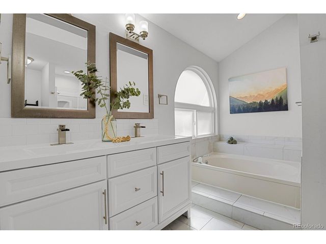 16 S Amherst St, Castle Rock, CO 80104