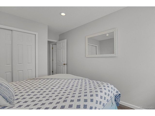 16 S Amherst St, Castle Rock, CO 80104