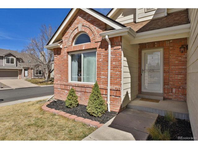 16 S Amherst St, Castle Rock, CO 80104